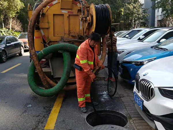 台安排污管道清淤